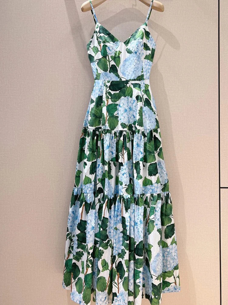 High-quality V-neck suspender dress 2023 summer new green hydrangea printed beach dress high waist big swing holiday cake skirt.